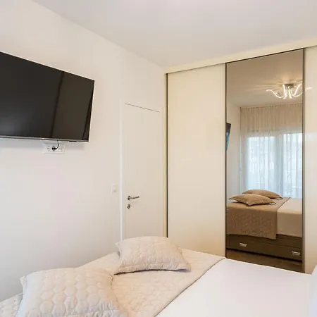 Suzana Apartman *