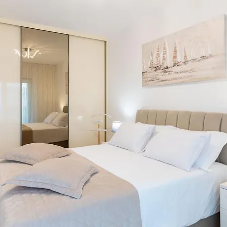 Suzana Apartment *